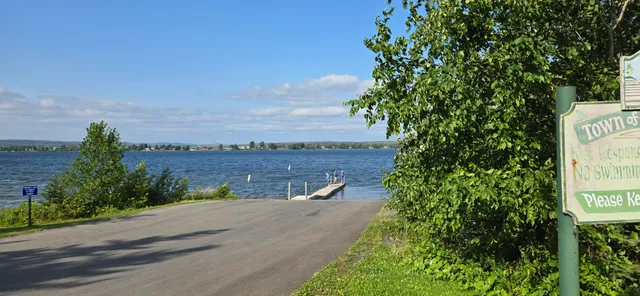 $204,900 | 4 Flat Mountain Road, St. Agatha, ME 04772