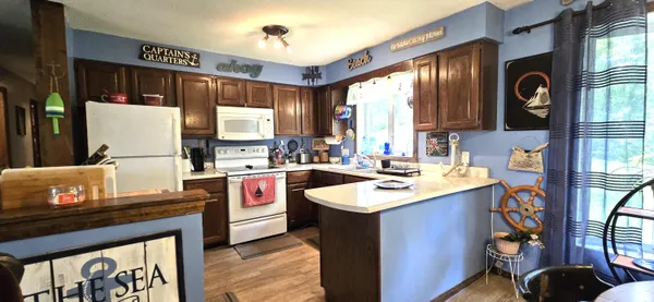 $189,999 | 4 Flat Mountain Road, St. Agatha, ME 04772