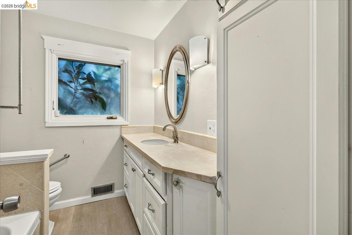 1601 Dwight Way Berkeley, CA 94703 - Photo 7 of 48