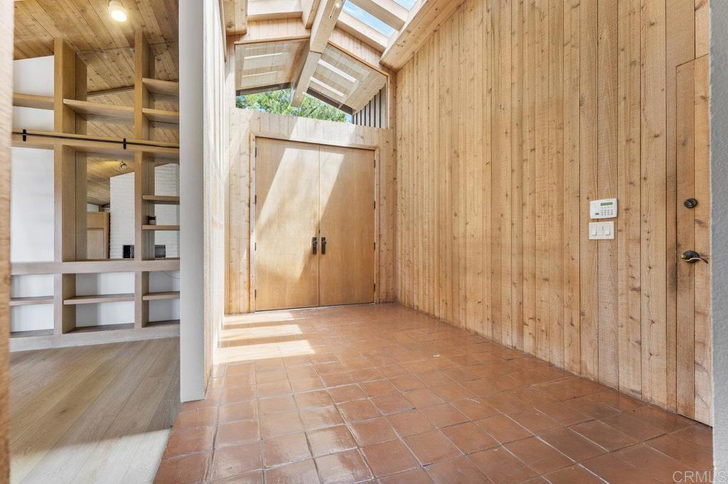 7675 Via Capri La Jolla, CA 92037 - Photo 13 of 75 a view of a bathroom with a tub and shower