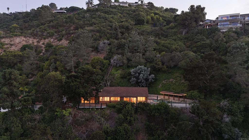 7675 Via Capri La Jolla, CA 92037 - Photo 69 of 75 a view of outdoor space and city view
