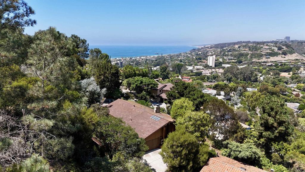 7675 Via Capri La Jolla, CA 92037 - Photo 71 of 75