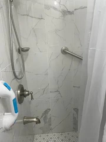 $3,600 | 1541 South Ocean Boulevard, Unit 318, Lauderdale-by-the-Sea, FL 33062