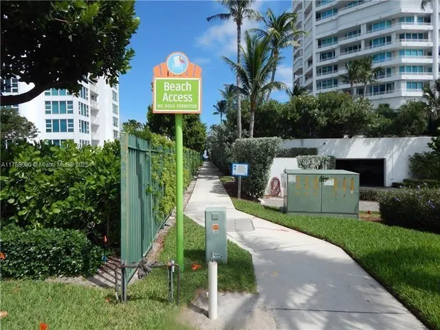 $3,600 | 1541 South Ocean Boulevard, Unit 318, Lauderdale-by-the-Sea, FL 33062