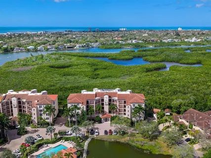 $625,000 | 5420 Eagles Point Circle, Unit 106, Sarasota, FL 34231