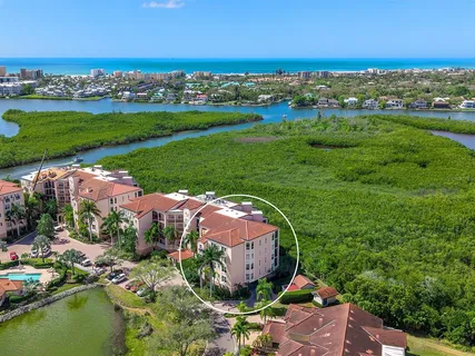 $625,000 | 5420 Eagles Point Circle, Unit 106, Sarasota, FL 34231