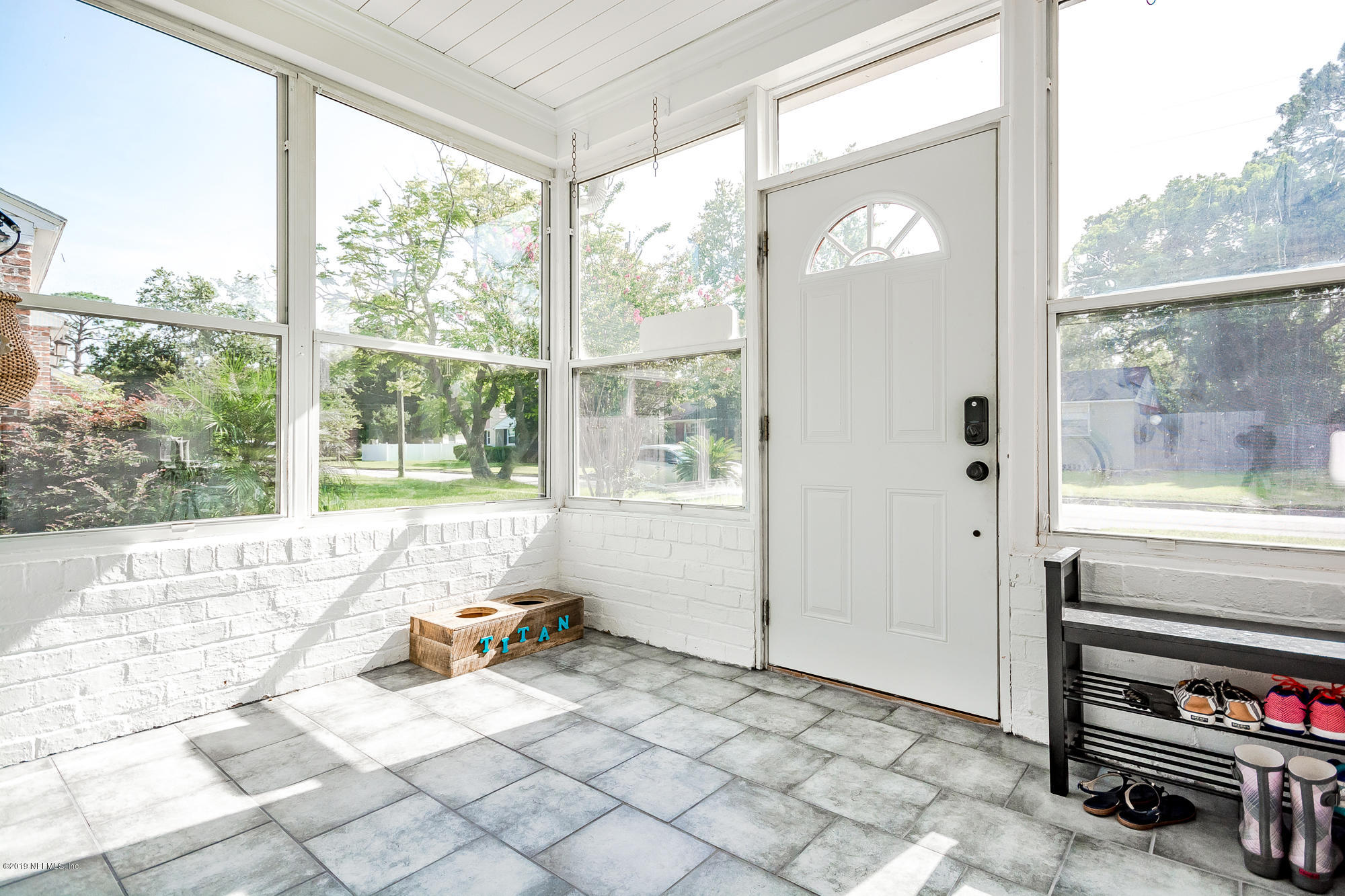 2152 Redfern Road Jacksonville, FL 32207 - Photo 3 of 19 DSC_0533-A2721