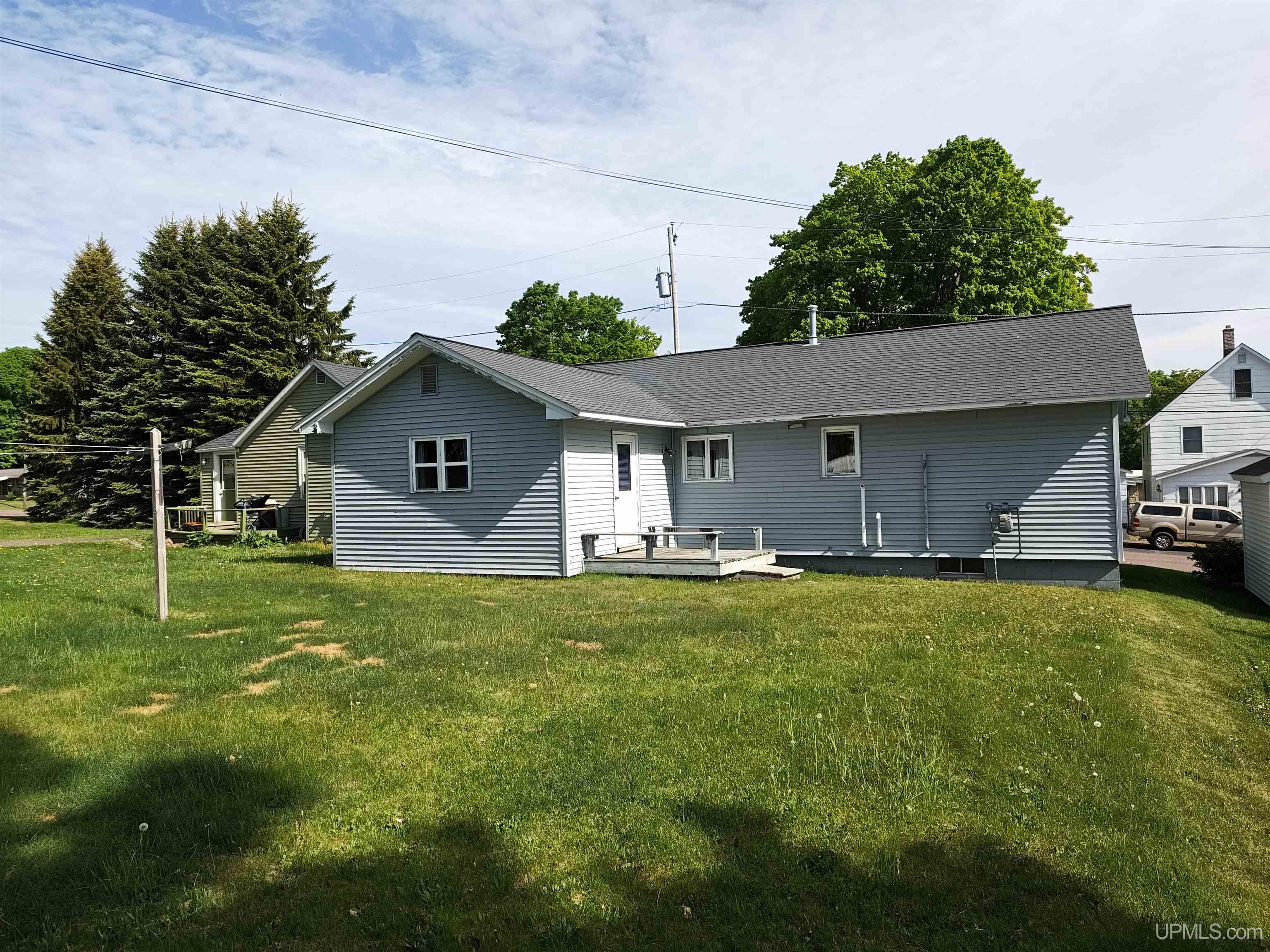 61 4th Street South Range, MI 49963 - Photo 33 of 35
