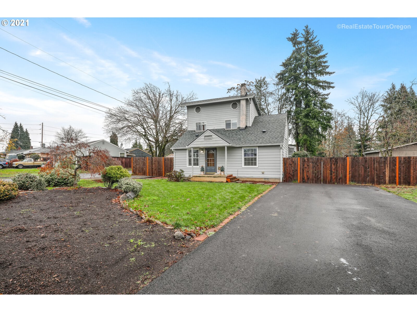 158 Canemah Road Oregon City, OR 97045 - Photo 2 of 31 Gallery Image 2
