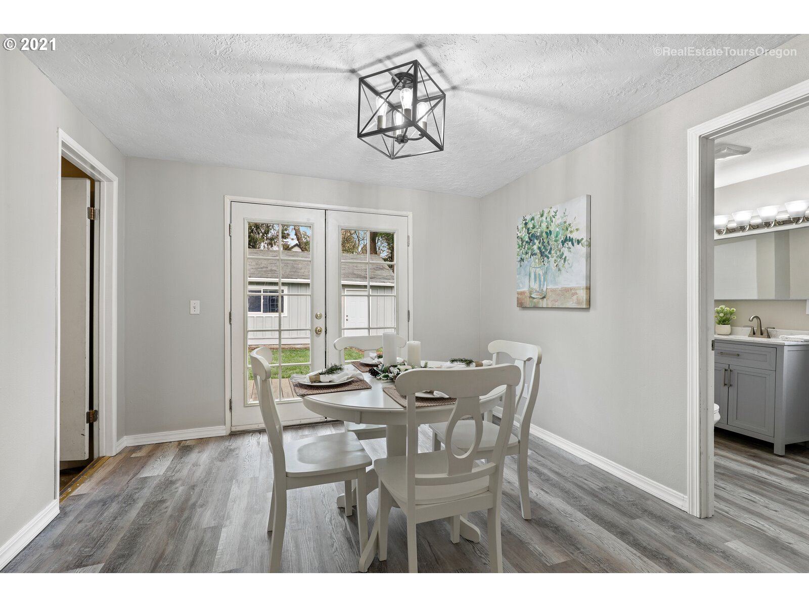 158 Canemah Road Oregon City, OR 97045 - Photo 12 of 31 Gallery Image 12