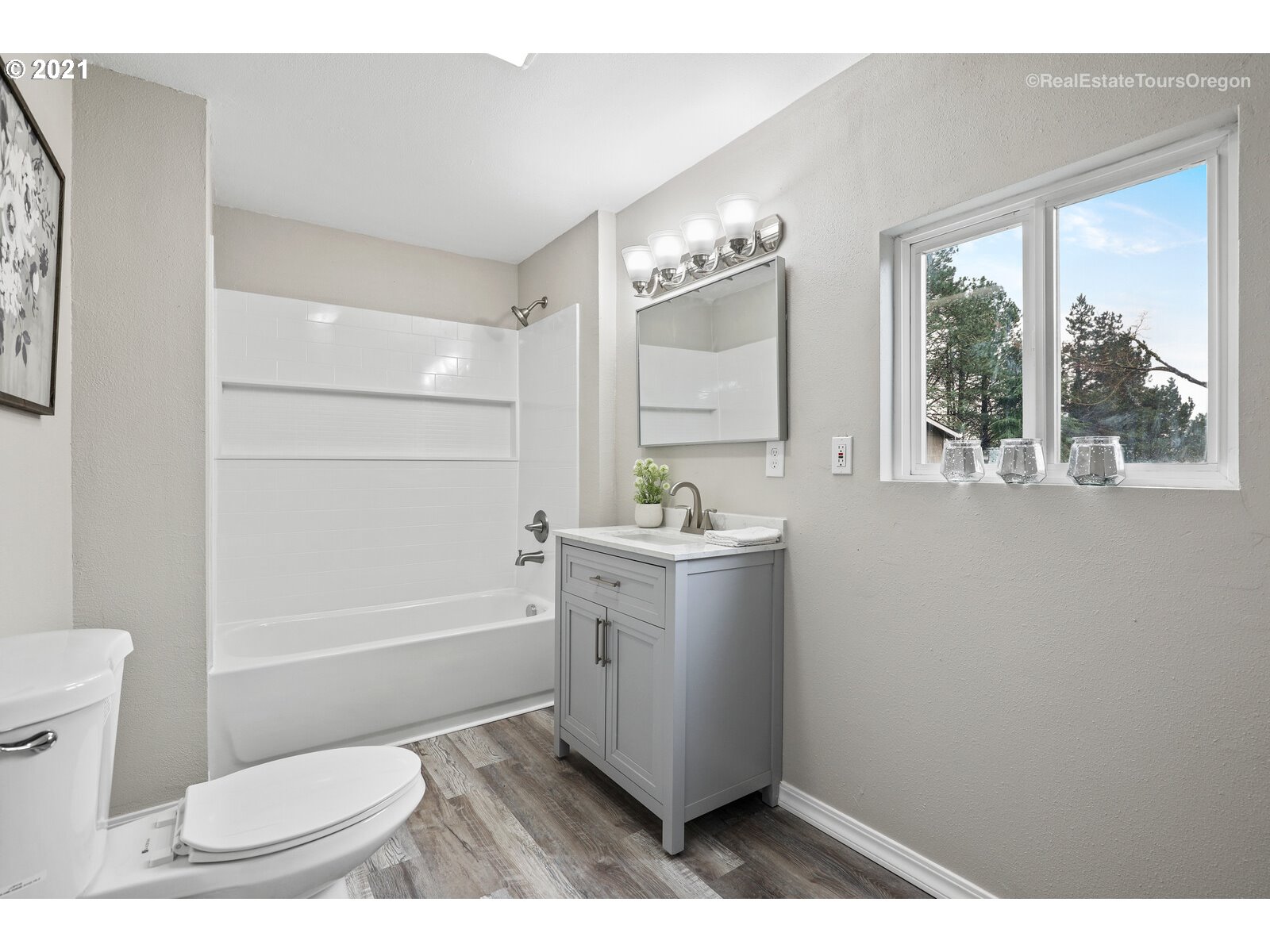 158 Canemah Road Oregon City, OR 97045 - Photo 13 of 31 Gallery Image 13