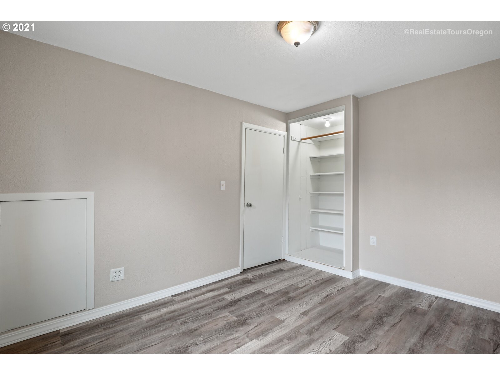 158 Canemah Road Oregon City, OR 97045 - Photo 15 of 31 Gallery Image 15
