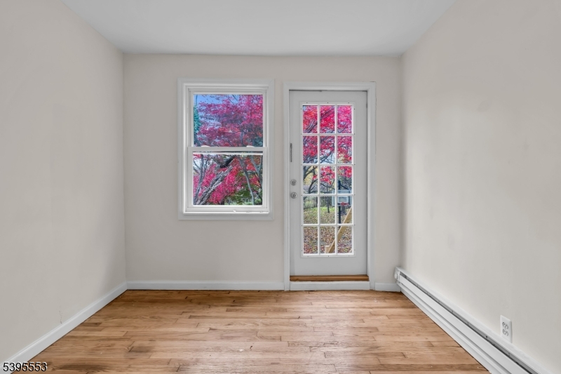 932 Wheatsheaf Road Roselle, NJ 07203 - Photo 23 of 44 an empty room with window