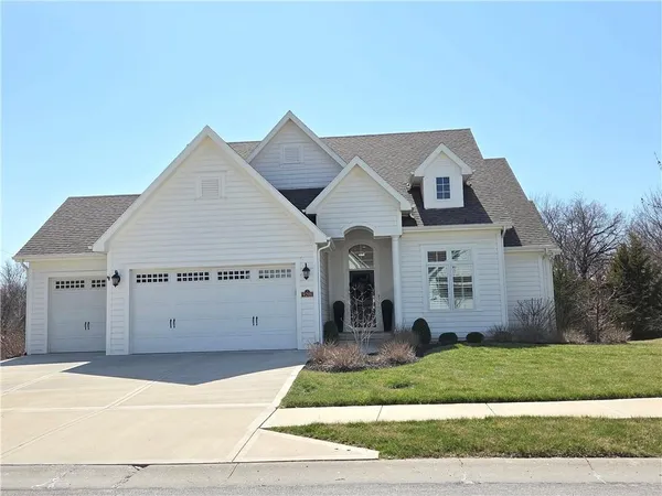 $629,900 | 9201 Lime Stone Road, Parkville, MO 64152