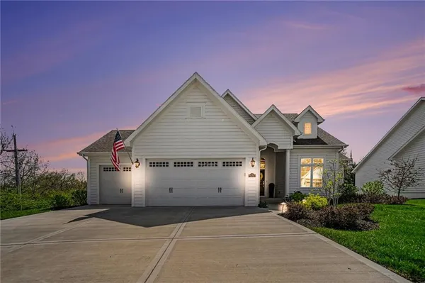 $629,900 | 9201 Lime Stone Road, Parkville, MO 64152