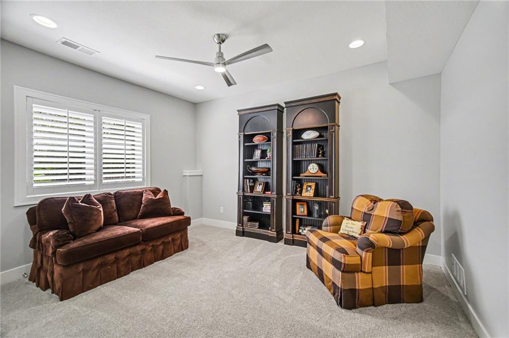 9201 Lime Stone Road Parkville, MO 64152 - Photo 16 of 39