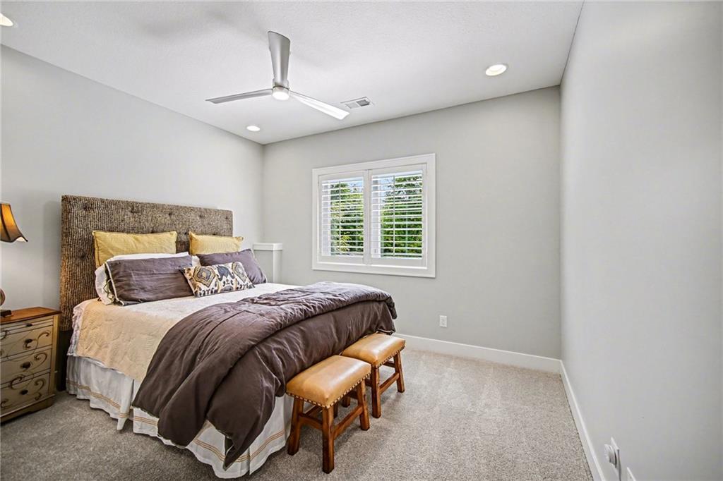 9201 Lime Stone Road Parkville, MO 64152 - Photo 18 of 39