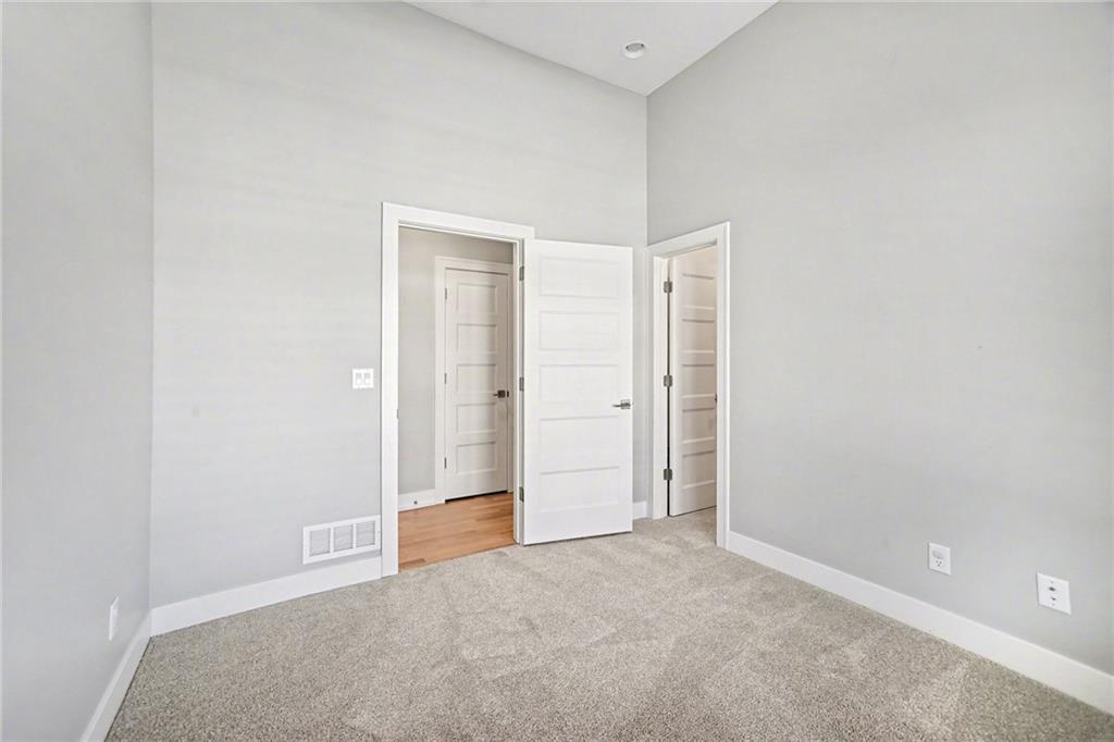 9201 Lime Stone Road Parkville, MO 64152 - Photo 25 of 39