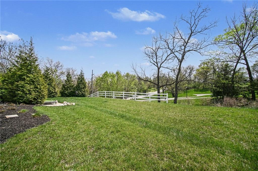 9201 Lime Stone Road Parkville, MO 64152 - Photo 37 of 39