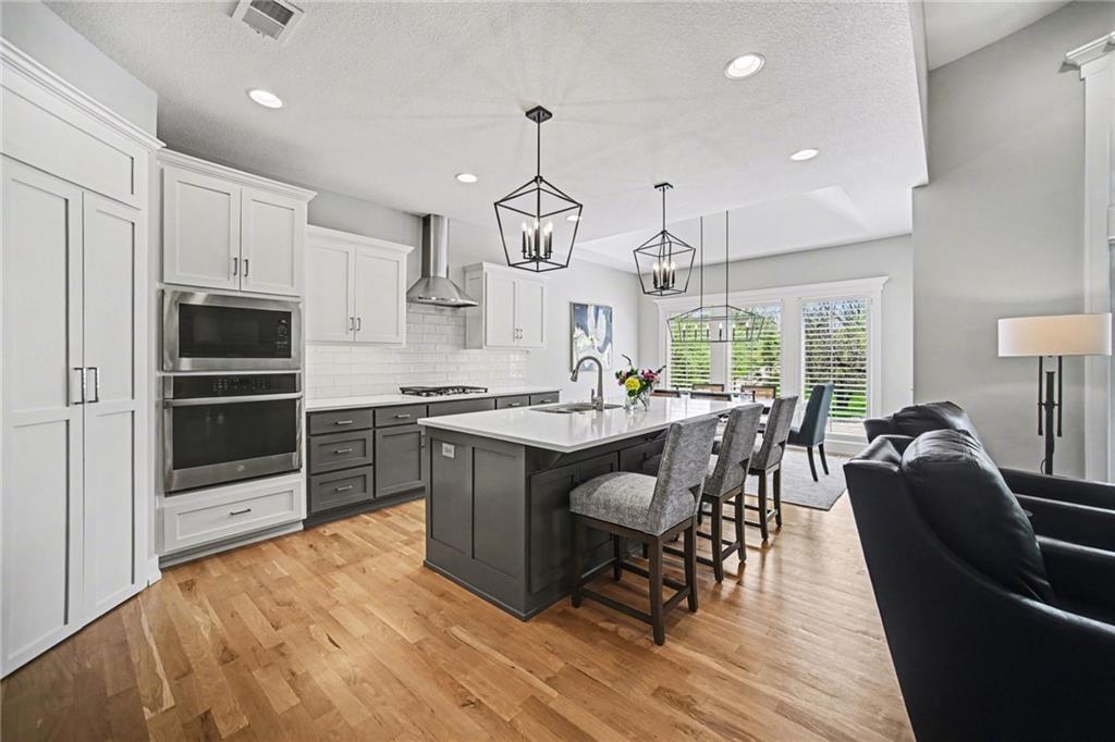 9201 Lime Stone Road Parkville, MO 64152 - Photo 10 of 39