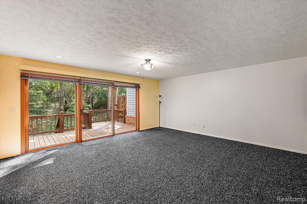 6583 Ridgeview Drive Clarkston, MI 48346 - Photo 23 of 65
