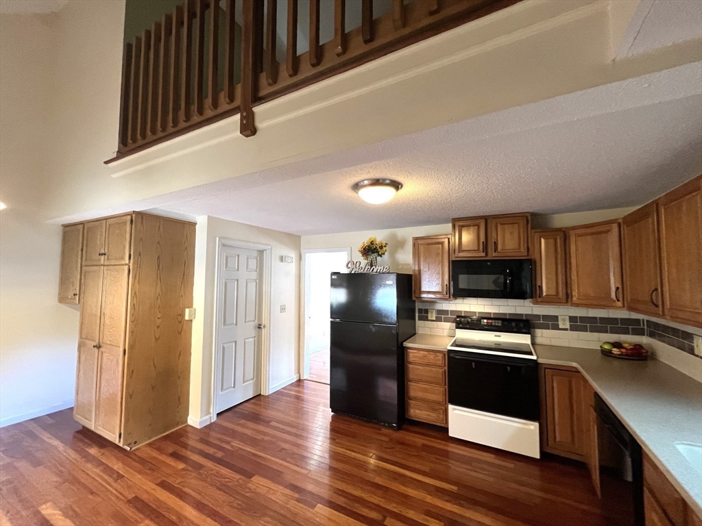 128 Newton Road, Unit 37 Plaistow, NH 03865 - Photo 8 of 21