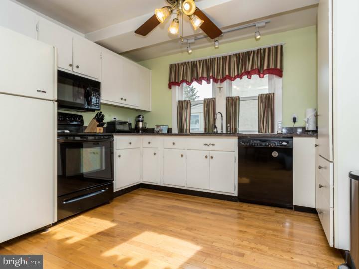 314 Pomeroy Street Ridley Park, PA 19078 - Photo 13 of 25 Kitchen