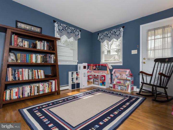 314 Pomeroy Street Ridley Park, PA 19078 - Photo 15 of 25 Den