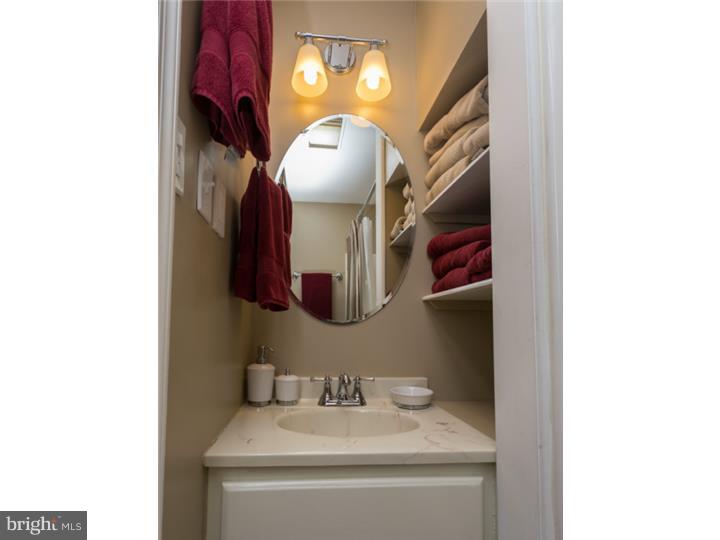 314 Pomeroy Street Ridley Park, PA 19078 - Photo 17 of 25 Bathroom
