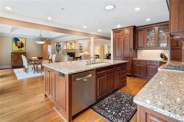 $1,898,000 | 2555 Arden Road Northwest, Atlanta, GA 30327