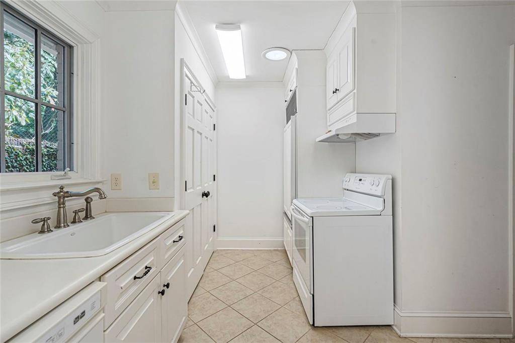 2555 Arden Road Northwest Atlanta, GA 30327 - Photo 41 of 64