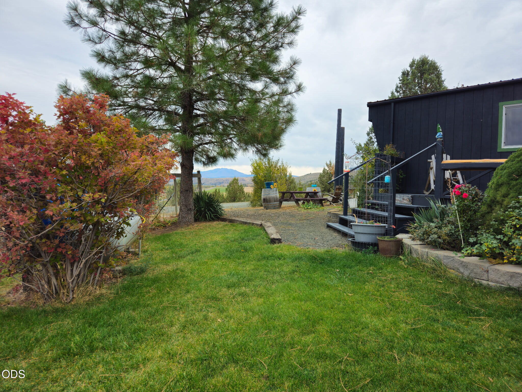 27710 Picnic Creek Road Mount Vernon, OR 97865 - Photo 10 of 82