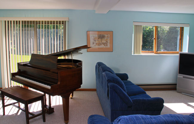 40 Greylock Estates Road Lanesborough, MA 01237 - Photo 16 of 20 Family Room