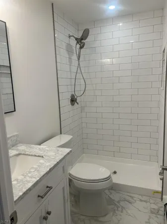 $4,000 | 3 Undercliff Lane, Lincoln Park, NJ 07035