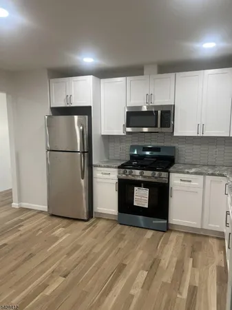 $4,000 | 3 Undercliff Lane, Lincoln Park, NJ 07035