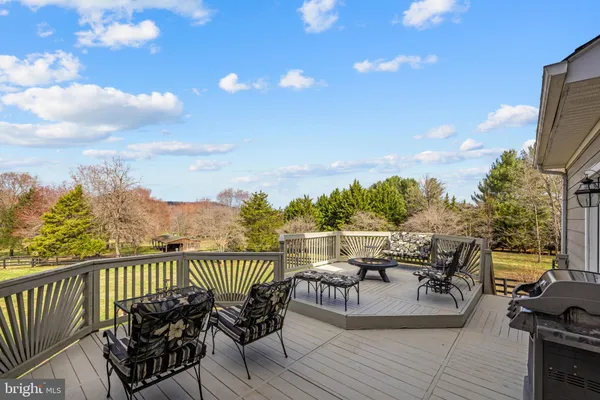 $1,375,000 | 9491 Walsingham Lane, Marshall, VA 20115
