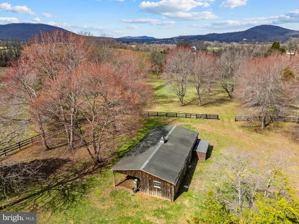 $1,375,000 | 9491 Walsingham Lane, Marshall, VA 20115