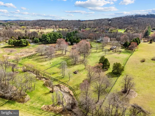 $1,375,000 | 9491 Walsingham Lane, Marshall, VA 20115