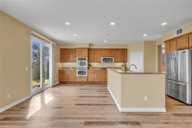 $890,000 | 15621 Pisa Lane, Fontana, CA 92336