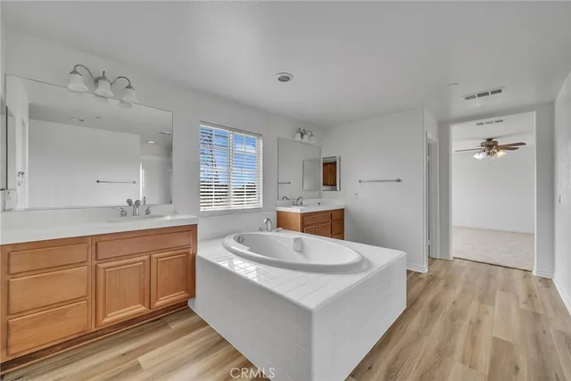 $890,000 | 15621 Pisa Lane, Fontana, CA 92336