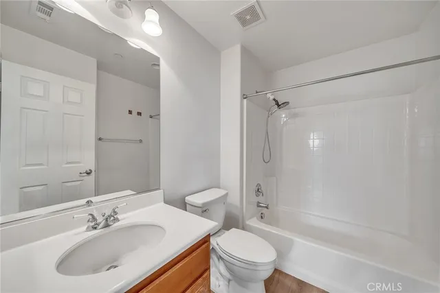 $890,000 | 15621 Pisa Lane, Fontana, CA 92336