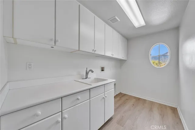 $890,000 | 15621 Pisa Lane, Fontana, CA 92336