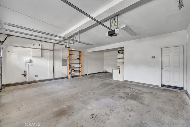 $890,000 | 15621 Pisa Lane, Fontana, CA 92336