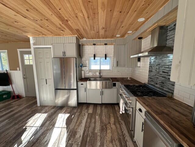 11 West Bay Road Gouldsboro, ME 04669 - Photo 7 of 17 11 West Bay Pic 8