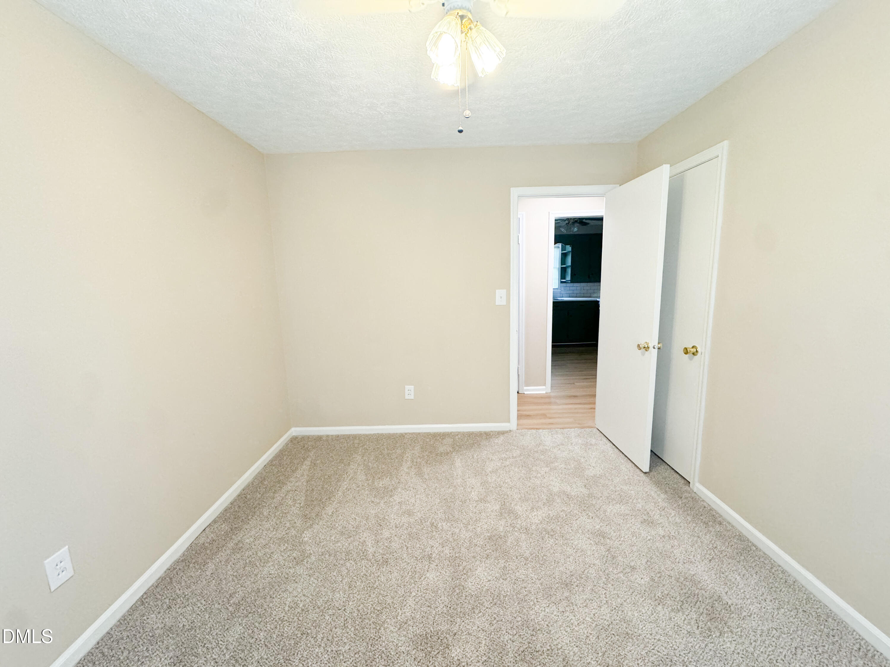1201 Dover Street Roxboro, NC 27573 - Photo 13 of 21 DC1933FE-42B4-4EFE-9709-3254895EEDCF