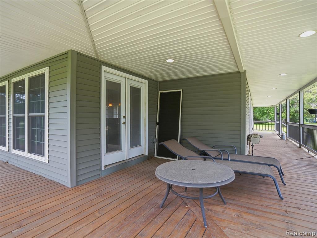 5556 Ormond Road White Lake, MI 48383 - Photo 43 of 49