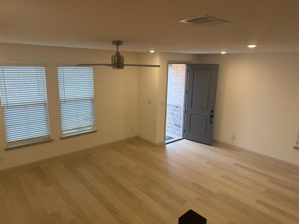 1030 Bristleleaf Way Allen, TX 75013 - Photo 3 of 21