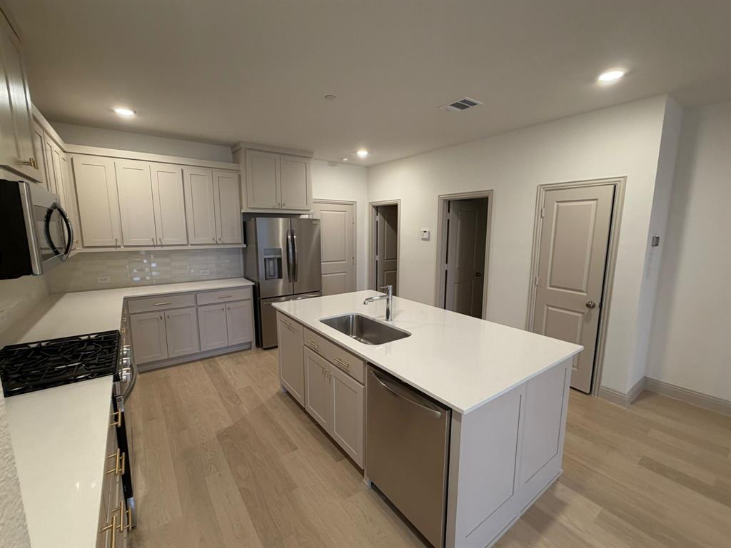 1030 Bristleleaf Way Allen, TX 75013 - Photo 7 of 21