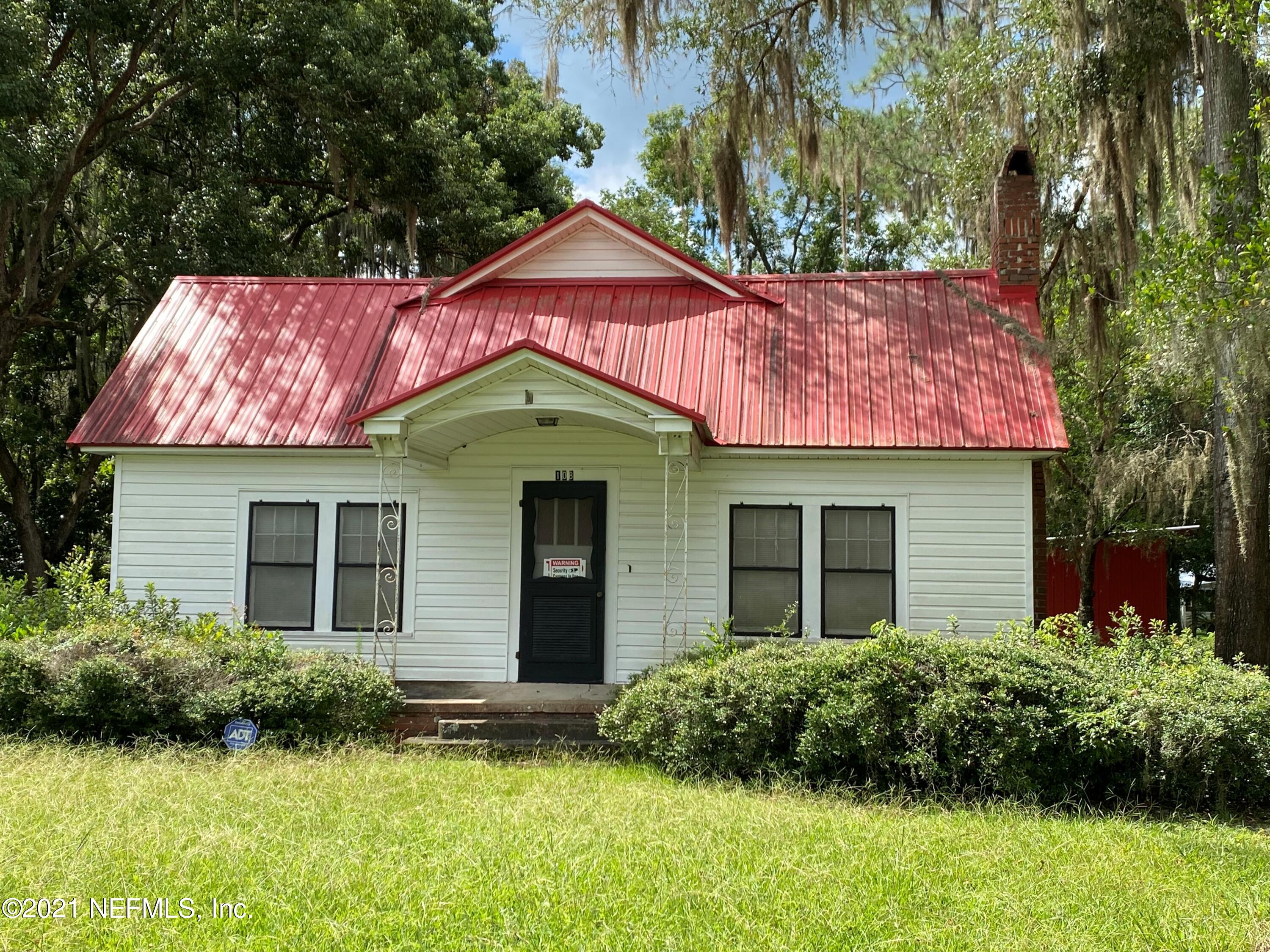 108 3rd Street Southwest Jasper, FL 32052 - Photo 1 of 12 Front View