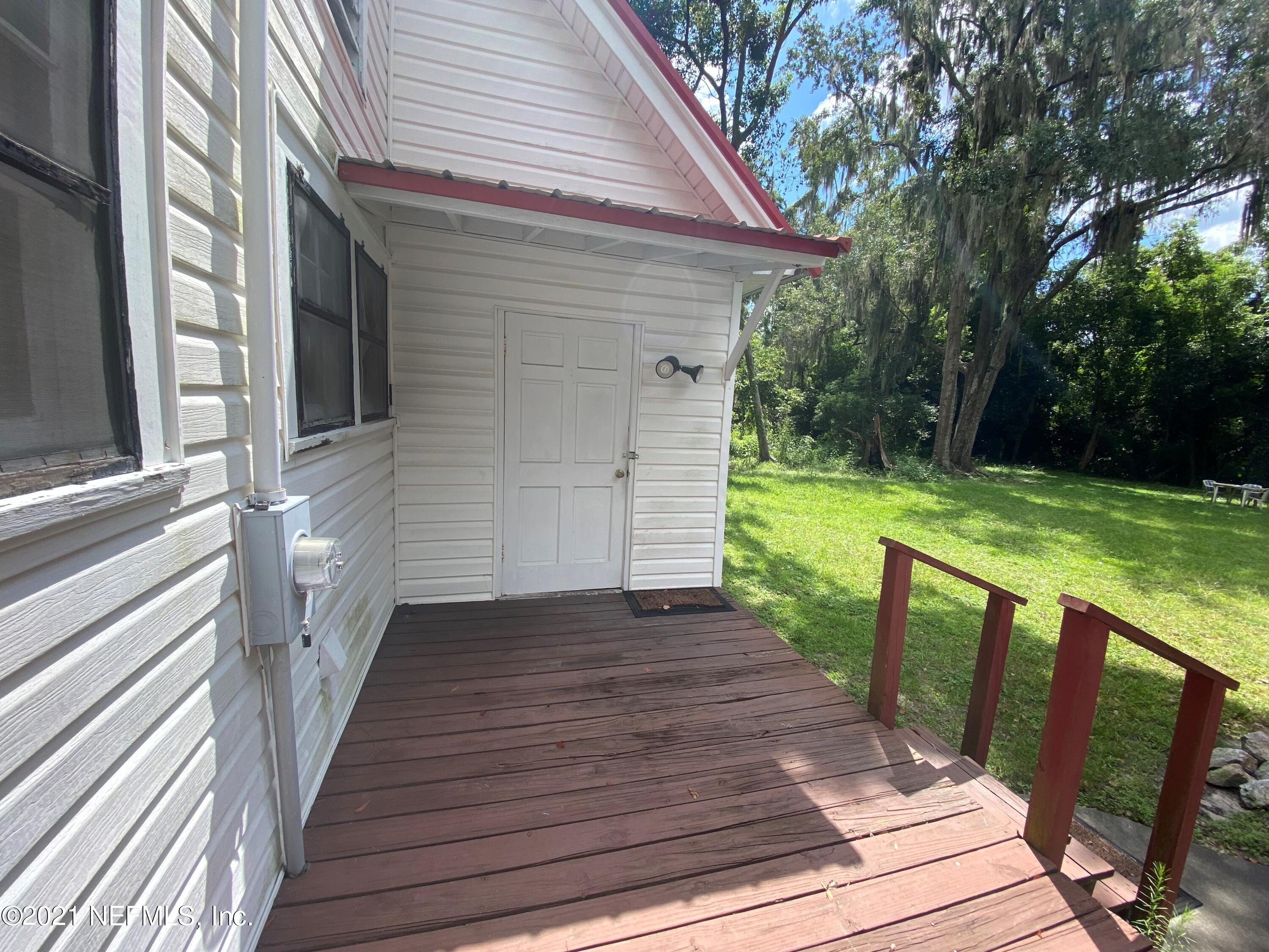 108 3rd Street Southwest Jasper, FL 32052 - Photo 4 of 12 Norris Back Deck